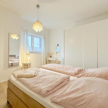 Modernes Trierer Cityloft Mit Grossem Balkon Bagian luar foto