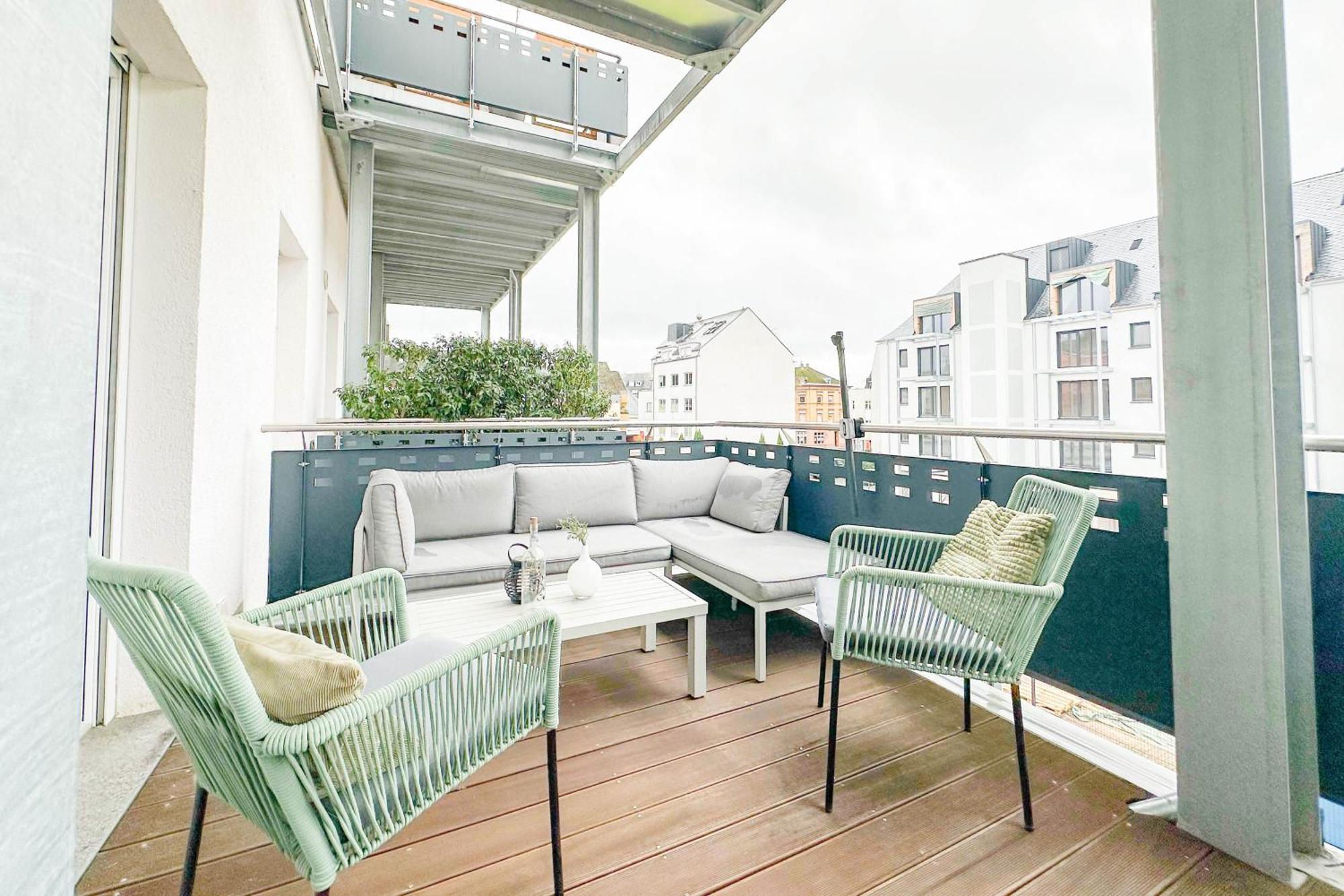 Modernes Trierer Cityloft Mit Grossem Balkon Bagian luar foto